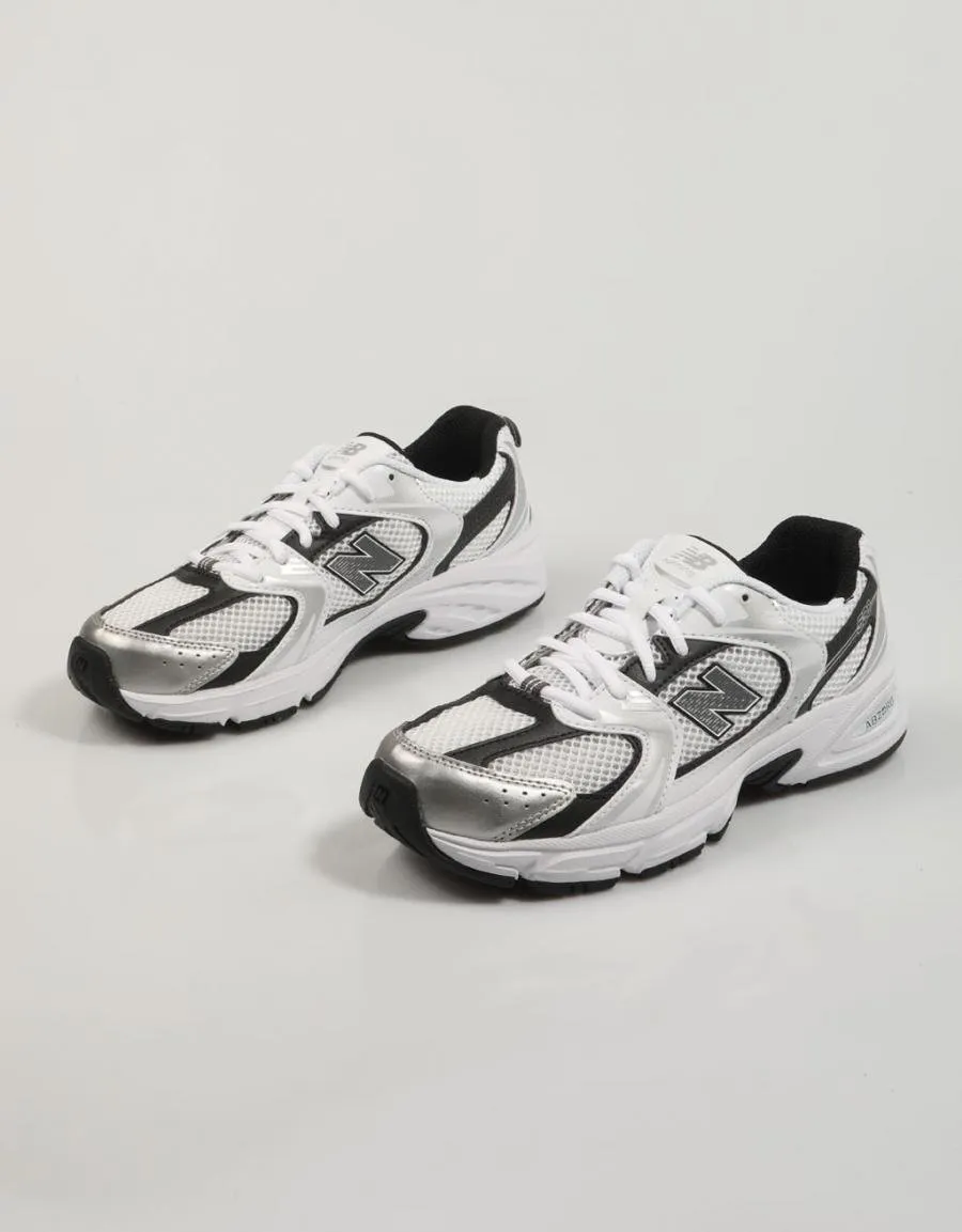  sneakers NEW BALANCE Gr530 LB-WHITE/BLACK 83492