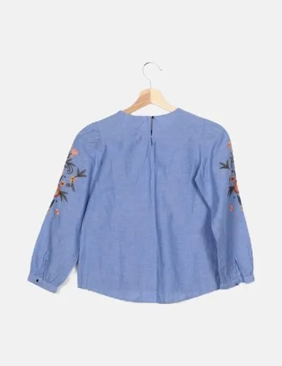 Tiffosi Blusa azul detalle bordado